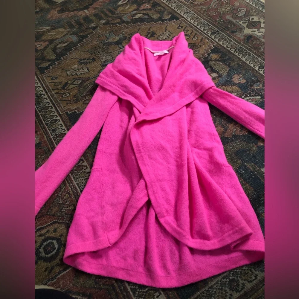 Lilly Pulitzer 100% Linen Holden Cardigan XXSKir Royal Pink Neon Drape Collar